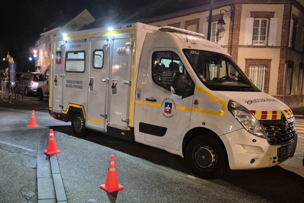 Ambulance de la Croix Blanche 28 mobilisée lors d’un poste de secours en Eure-et-Loir