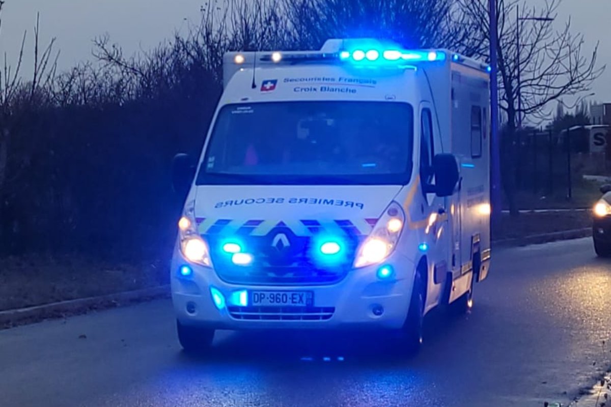 Ambulance de la Croix Blanche 28 engagée dans un dispositif prévisionnel de secours lors d’une manifestation en Eure-et-Loir
